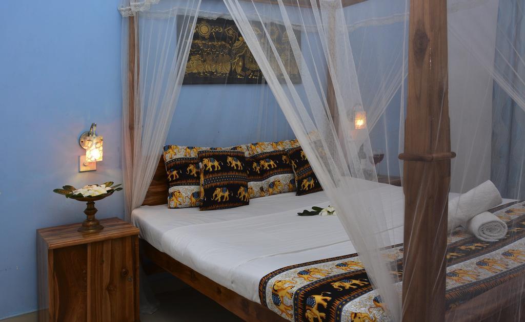 Golden Lodge Tangalle Zimmer foto